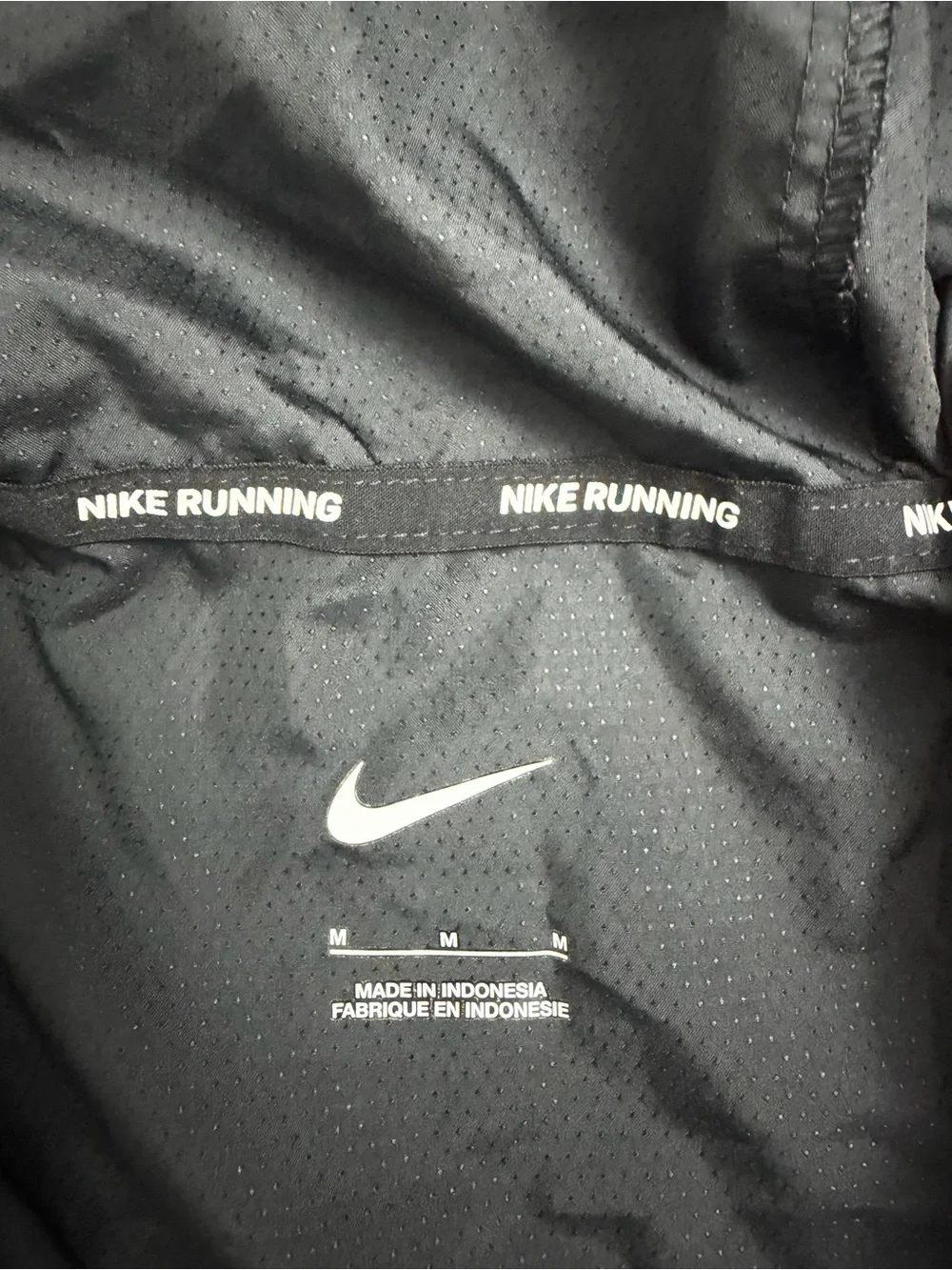 Nike Women’s Team Miler Repel Running Jacket (Standard Fit), size Med like NEW